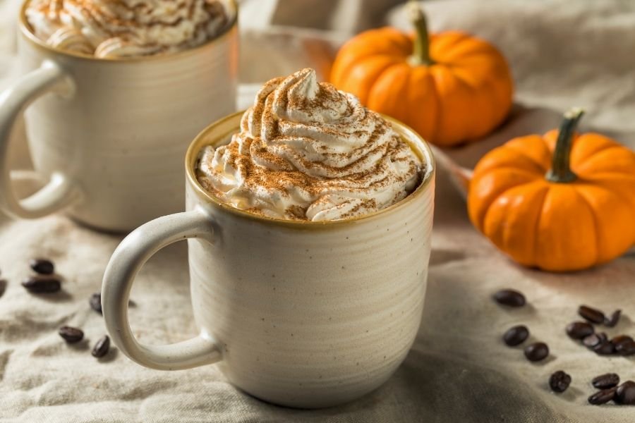 iced pumpkin spice latte